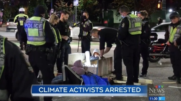 5 Climate Activists Arrested After Bridge Blockade