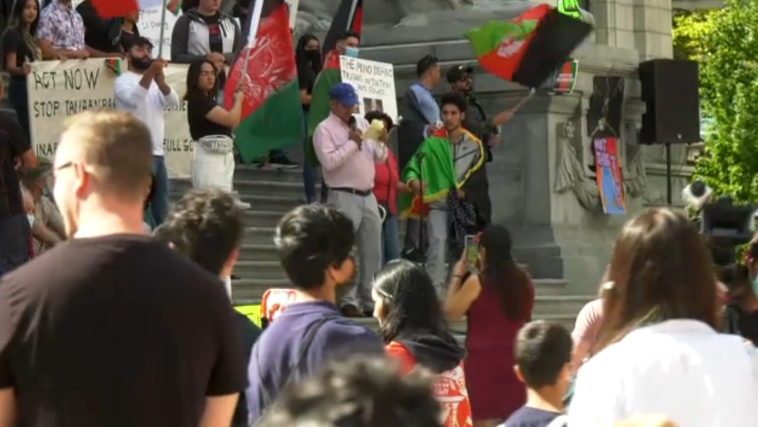 People gathered in Downtown Vancouver on Sat., Aug. 28 in support of Afghanistan. (CTV News)