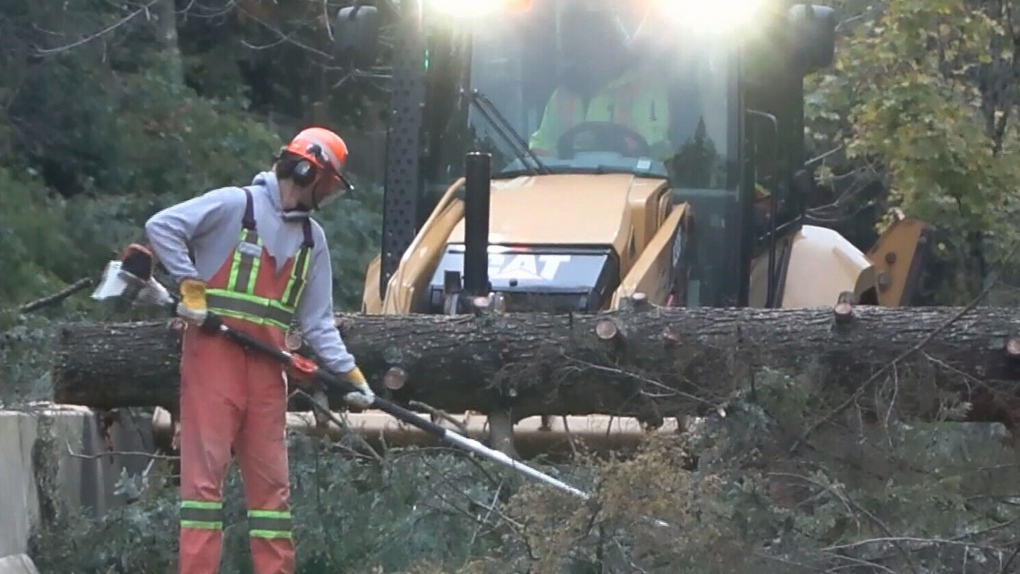 B.C. storm leaves 100K in the dark