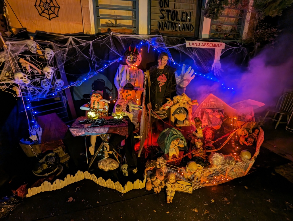 East Vancouver Halloween display highlights housing fears | CTV News