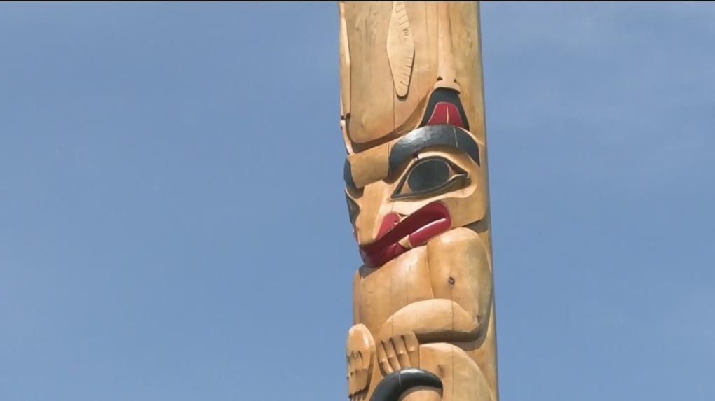 Totem pole carved by Saanich inmates unveiled
