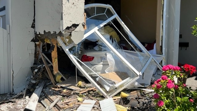 Surrey News Driver Arrested After Crashing Into Home Ctv News 9245