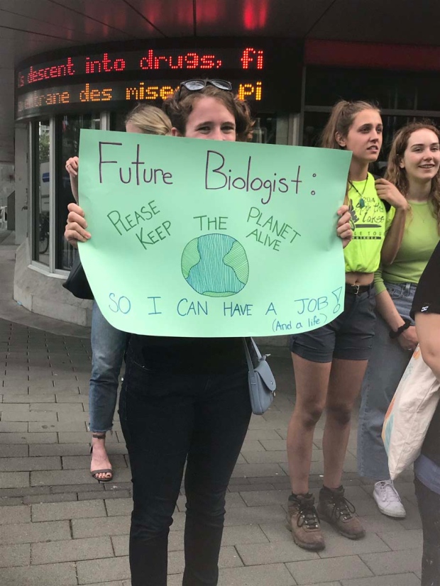 Vancouver protest/biologist.jpg