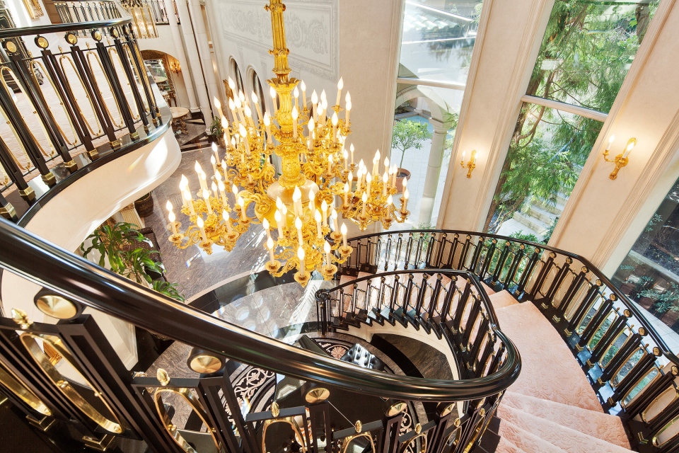 Belmont Estate - staircase