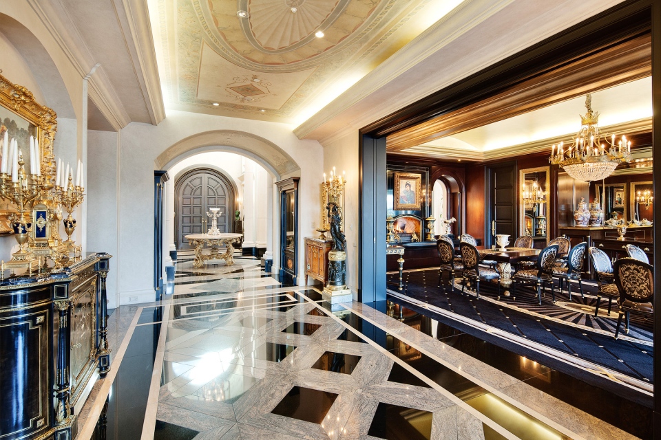 Belmont Estate - hallway and dining